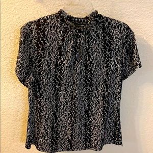 East 5th Black & White, Short-Sleeve, Blouse